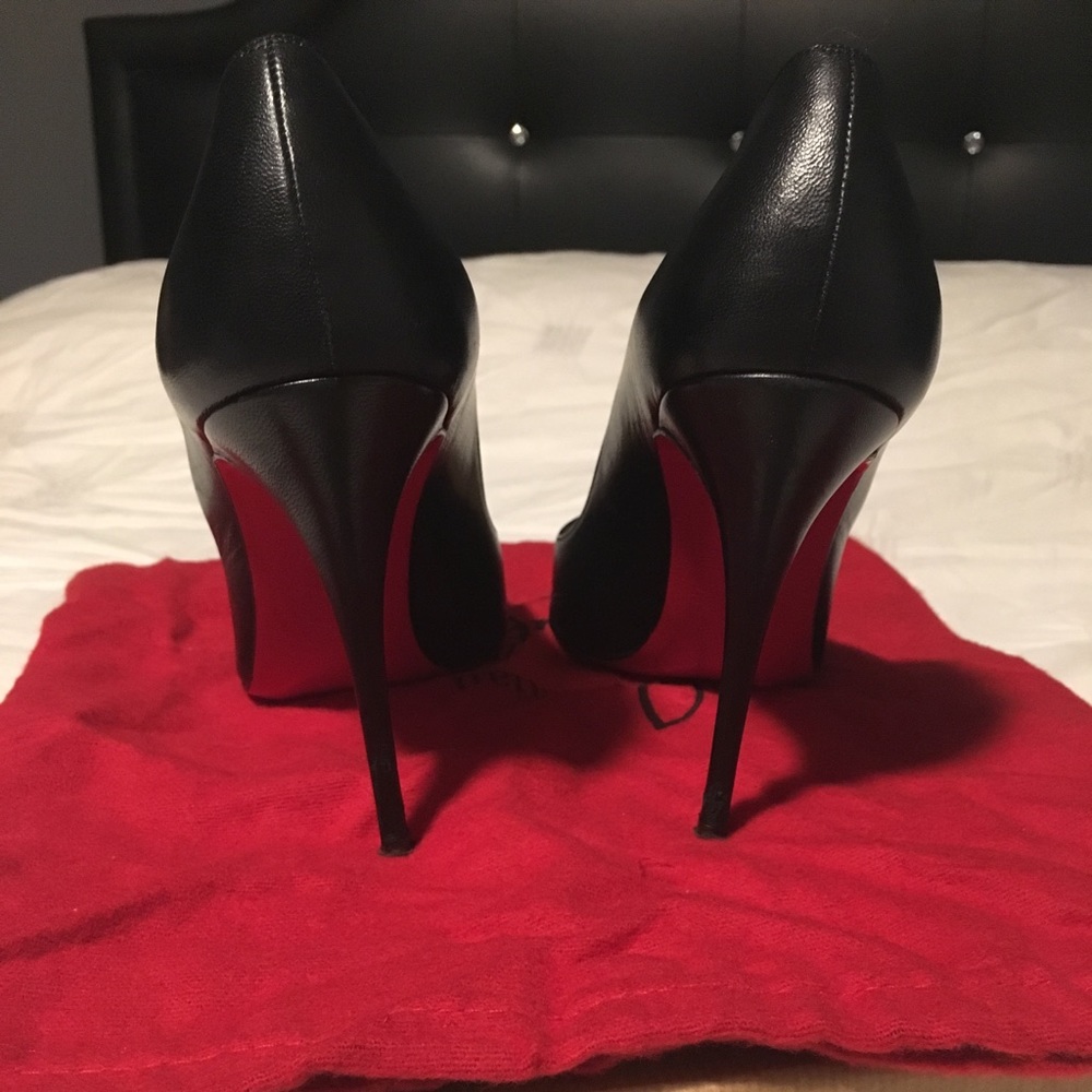 Christian louboutin Pigalle Follies- Authentic